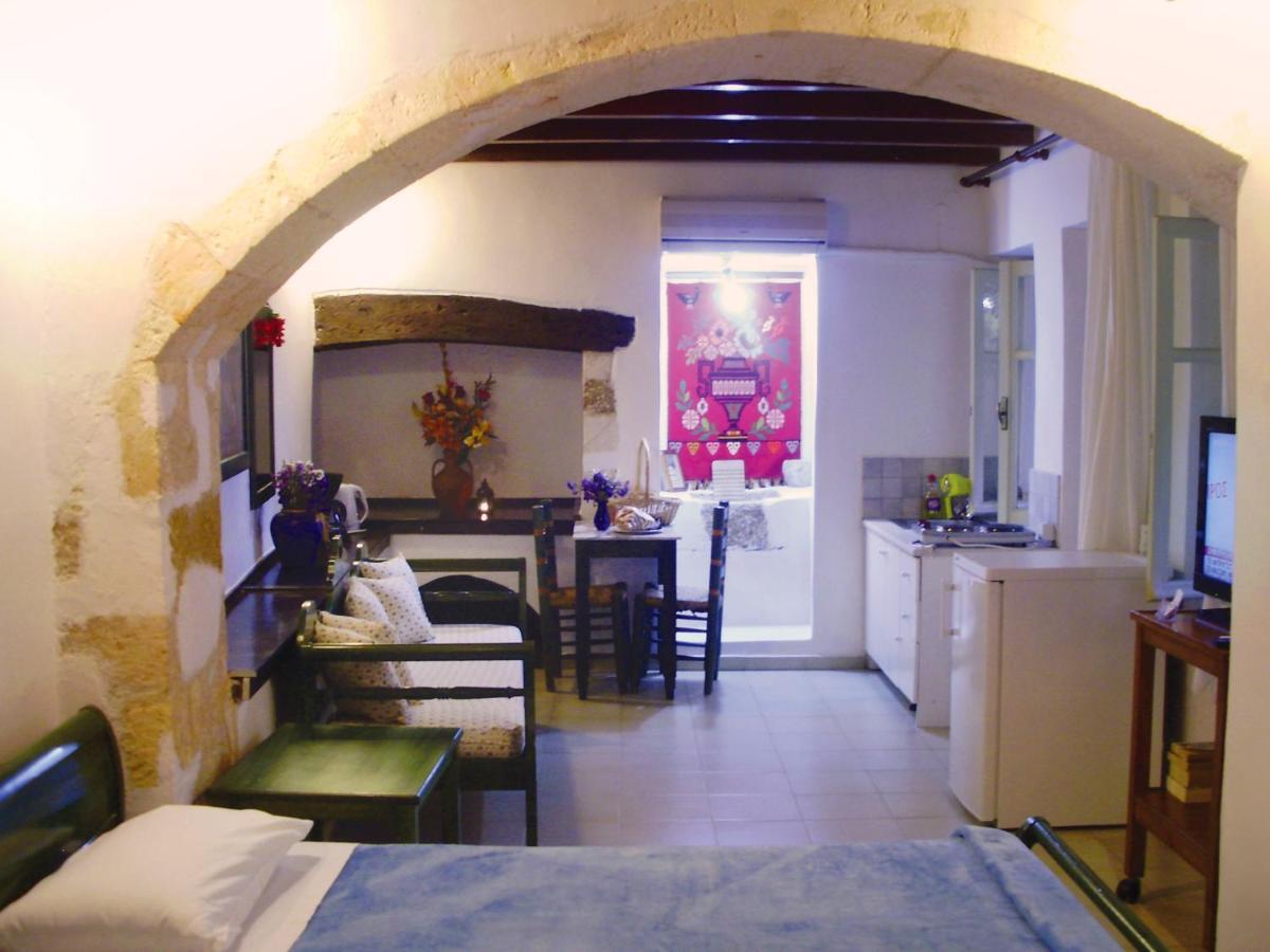 Madonna Studios Chania  Room photo
